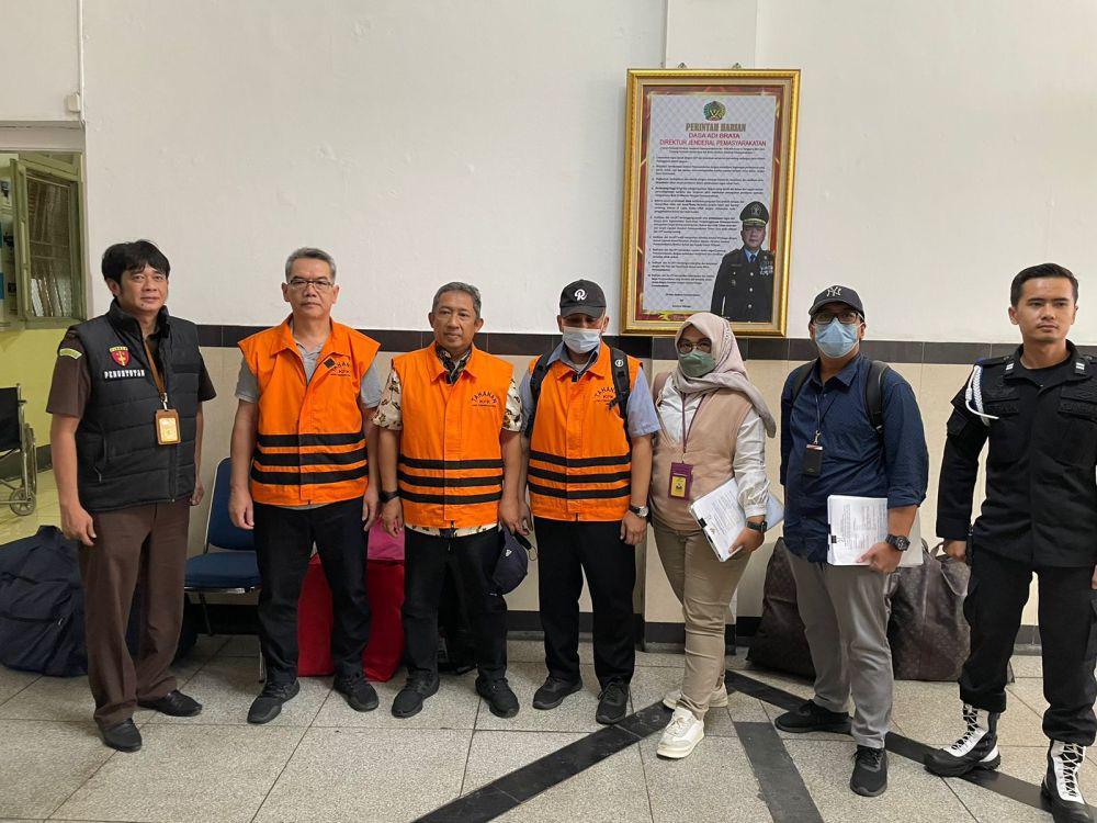 Berompi KPK, Yana Mulyana Dijebloskan ke Lapas Sukamiskin