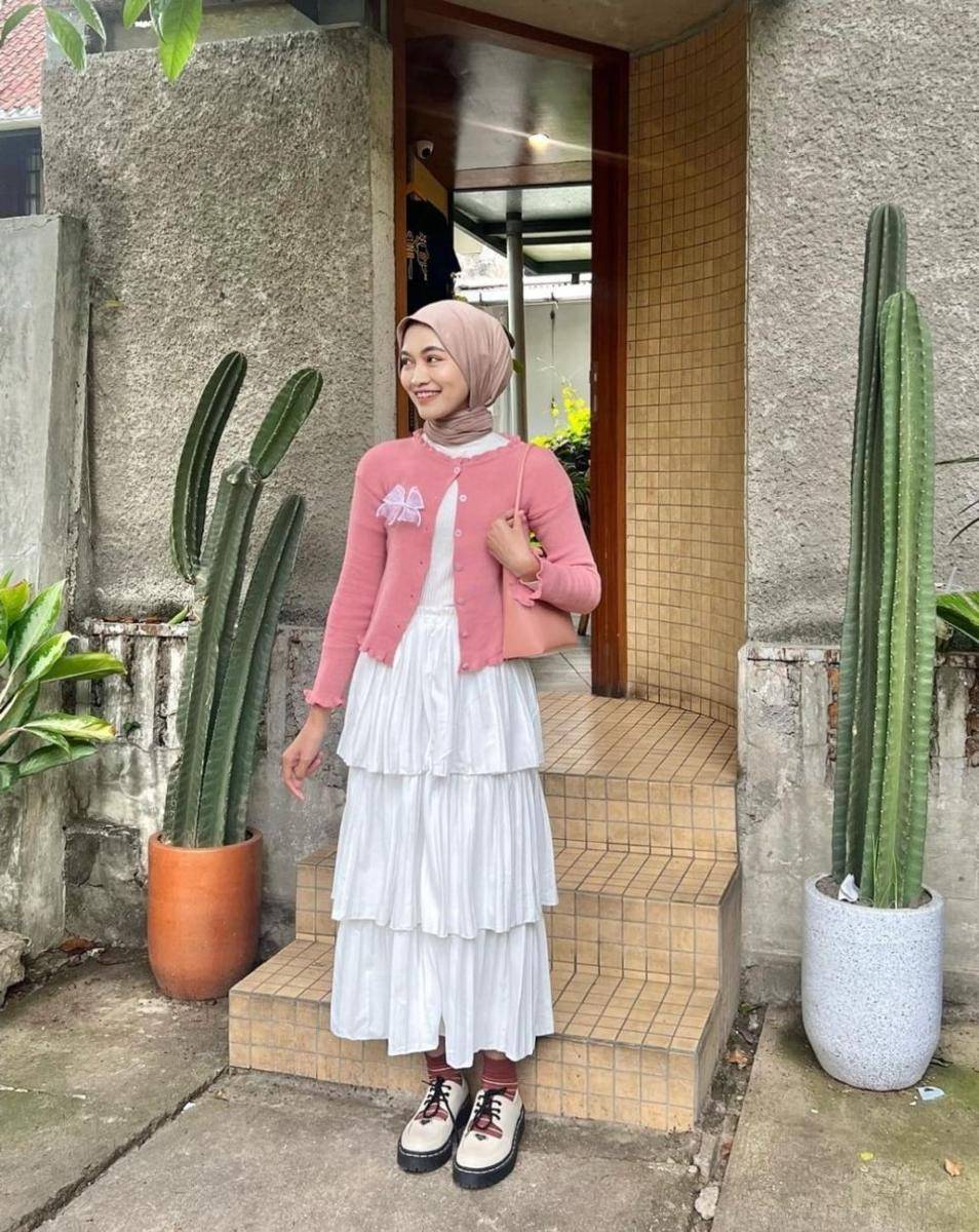 OOTD ala Nurwinda Yuliana (instagram.com/windaalyna)