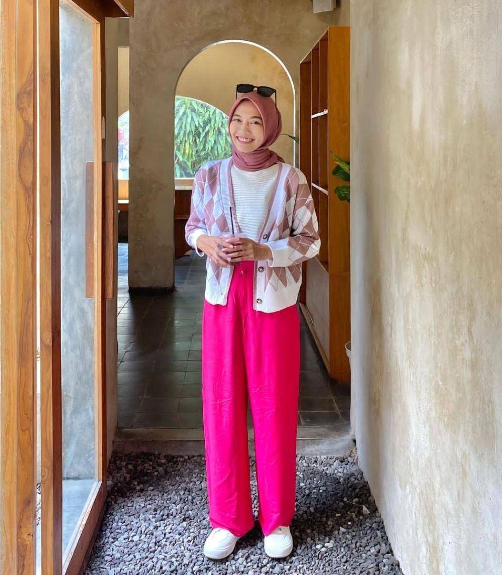 OOTD ala Nurwinda Yuliana (instagram.com/windaalyna)