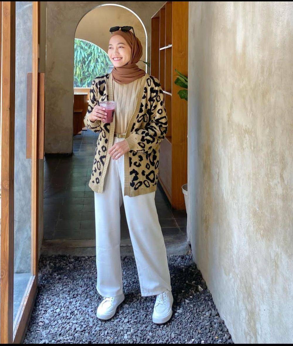 OOTD ala Nurwinda Yuliana (instagram.com/windaalyna)