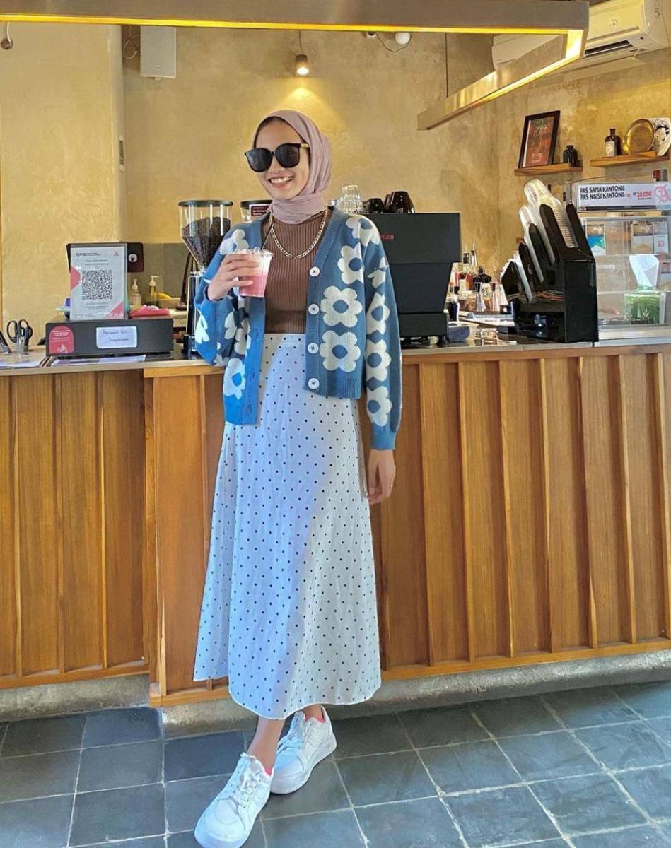 OOTD ala Nurwinda Yuliana (instagram.com/windaalyna)