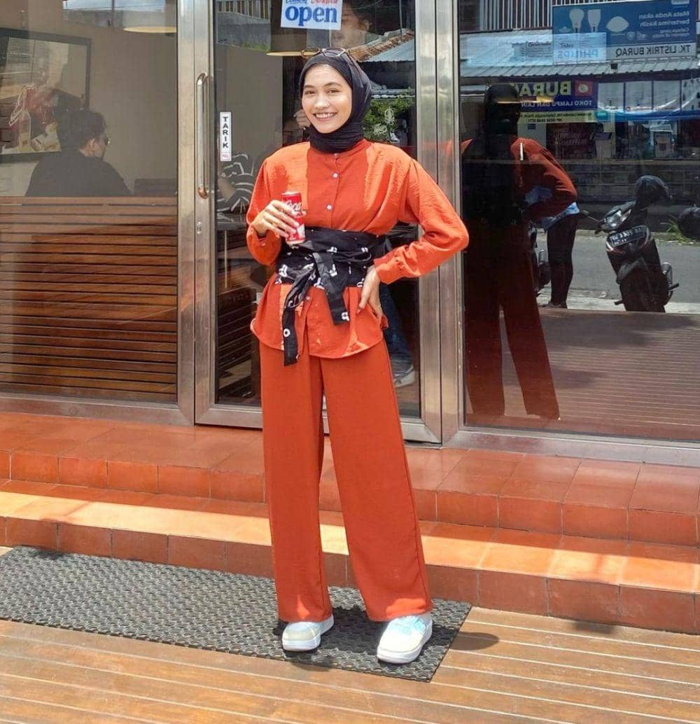 OOTD ala Nurwinda Yuliana (instagram.com/windaalyna)