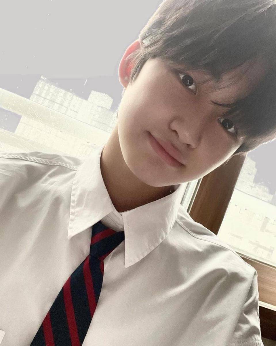 Jihoon (instagram.com/traineea_official)