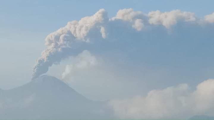 BMKG: Ada Sebaran Debu Vulkanik di Udara Akibat Erupsi Lewotobi