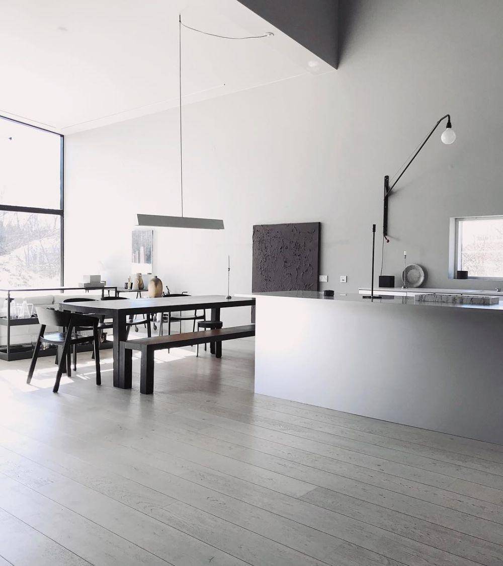 Dapur open space. (instagram.com/annaleena.interiors)