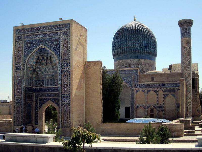 ilustrasi mausoleum Guri Amir (flickr.com/David Stanley)