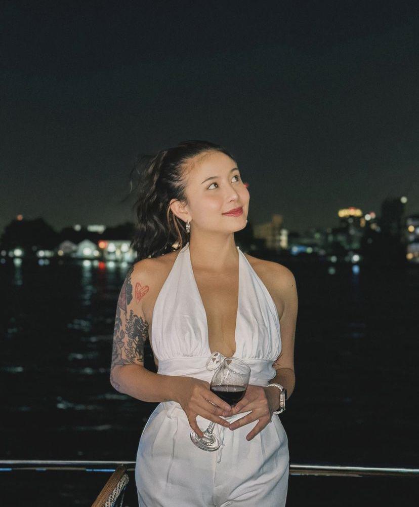 momen perayaan tahun baru 2024 Karin Novilda di Bangkok (instagram.com/narinkovilda)