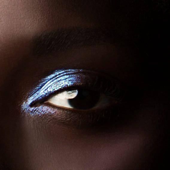 Tren makeup aquamarine. (pinterest.com/today/best/biru-yang-cantik)