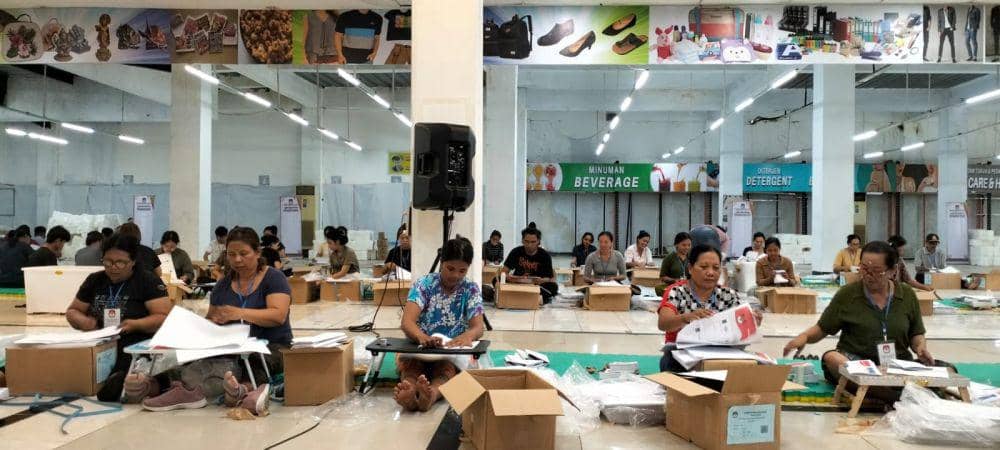 Proses pelipatan surat suara di Tabanan (Dok.IDNTimes/KPU Tabanan)