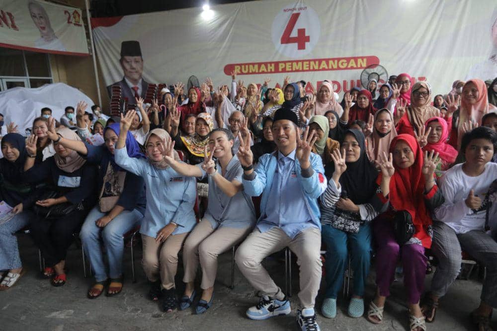 Tim Kampanye Nasional (TKN) Pemilih Muda (Fanta) Prabowo-Gibran klaster Fanta Health menggelar kegiatan pemeriksaan kesehatan gratis untuk masyarakat, di Jakarta Barat, Rabu (3/1/2024) (dok. Tim TKN)