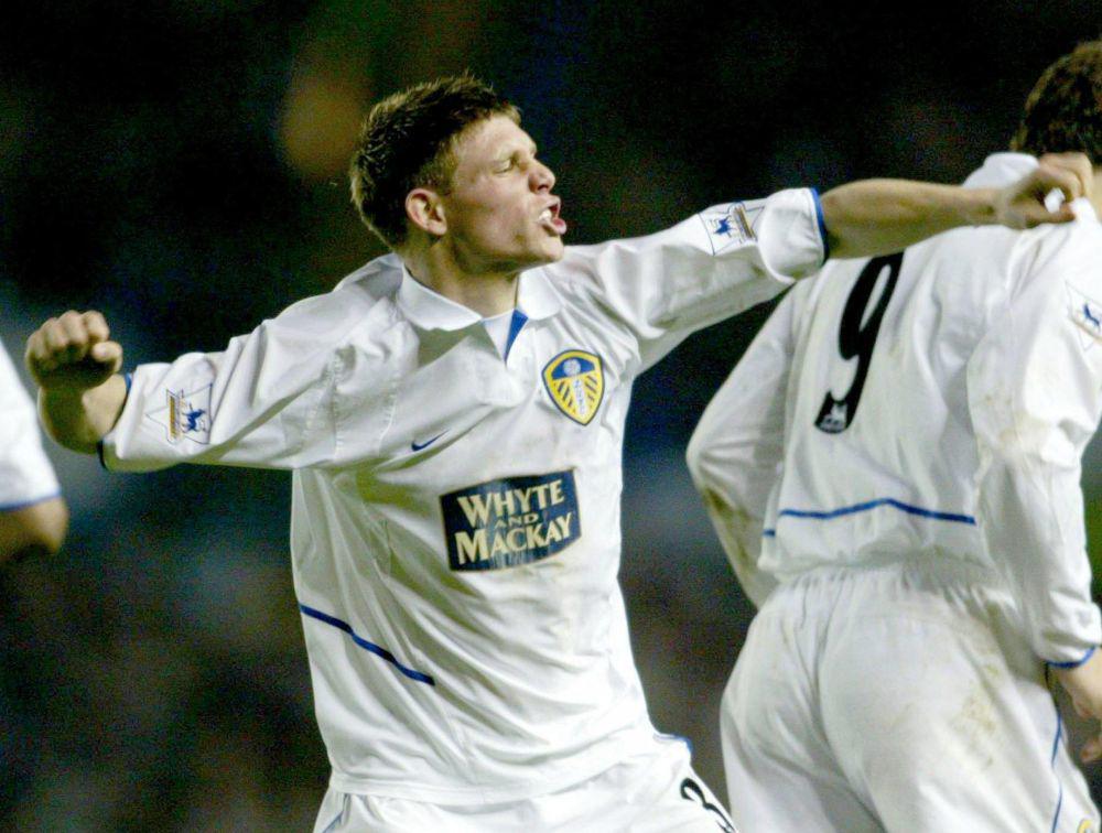 James Milner ketika berseragam Leeds United. (twitter.com/LUFCMOTcom)