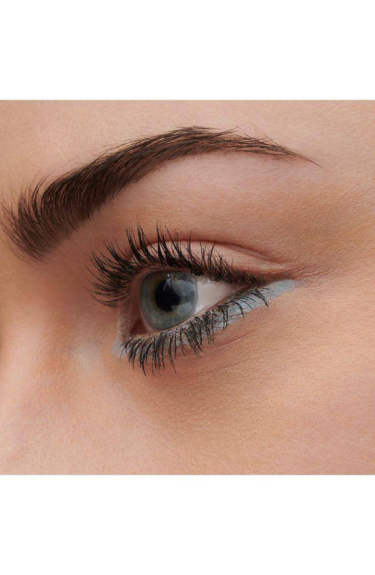 Tren makeup aquamarine. (pinterest.com/today/best/biru-yang-cantik)