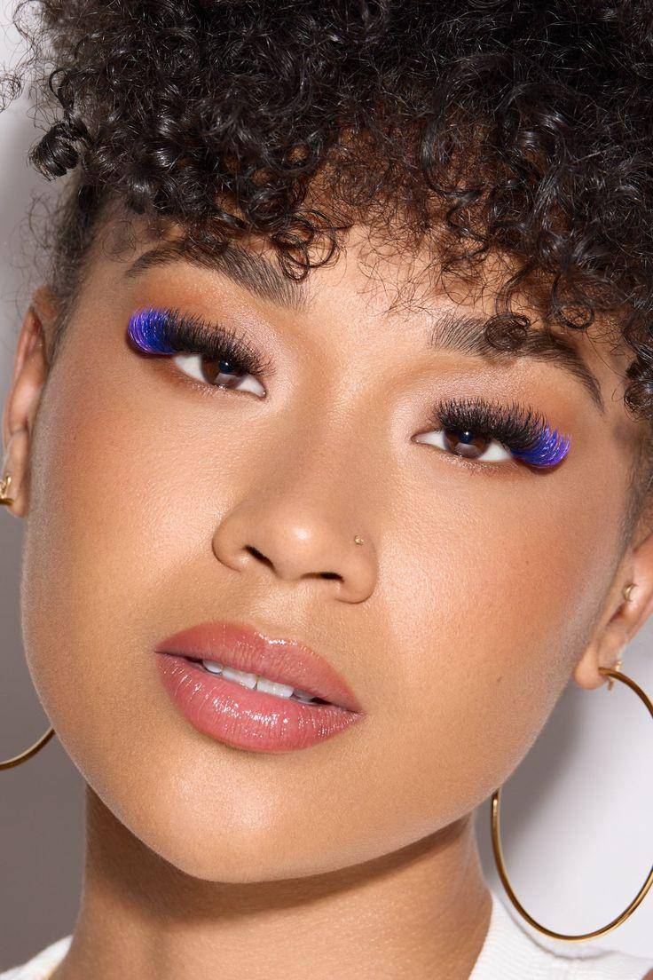 Tren makeup aquamarine. (pinterest.com/today/best/biru-yang-cantik)