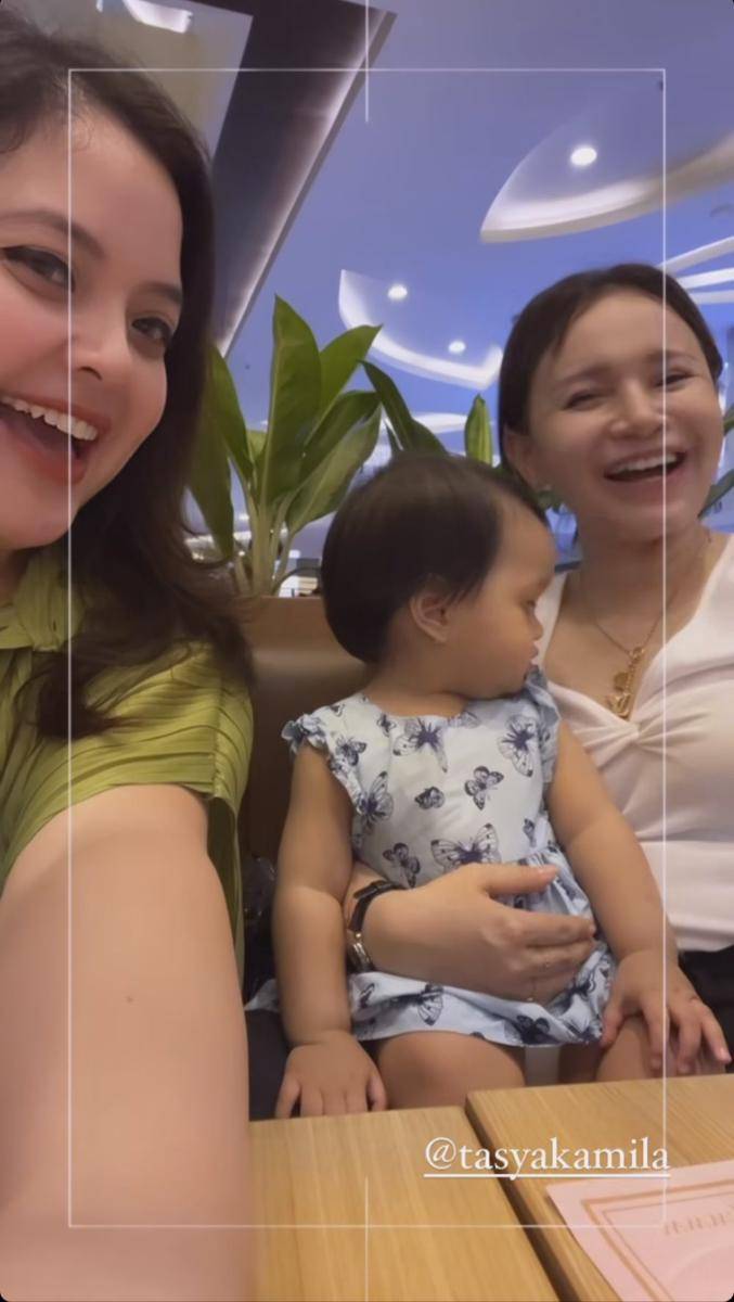 momen Rossa bertemu anak Tasya Kamila (instagram.com/itsrossa910)