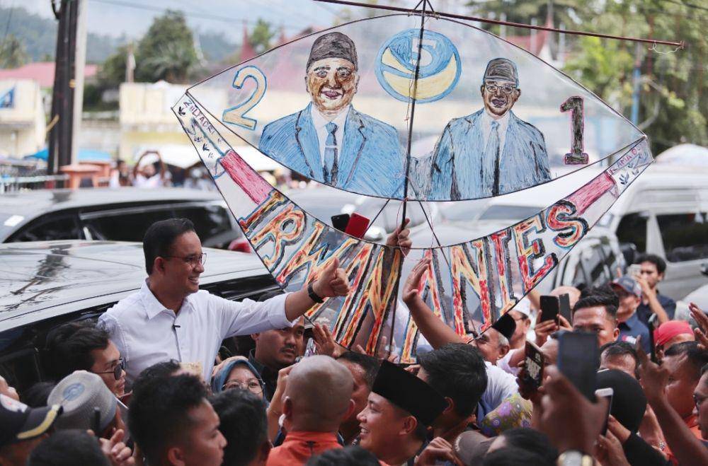 Capres nomor urut satu, Anies Baswedan ketika berkampanye di Sumatera Barat pada 3 Januari 2024. (Dokumentasi tim media AMIN)