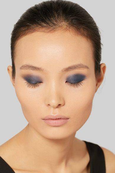 Tren makeup aquamarine. (pinterest.com/today/best/biru-yang-cantik)