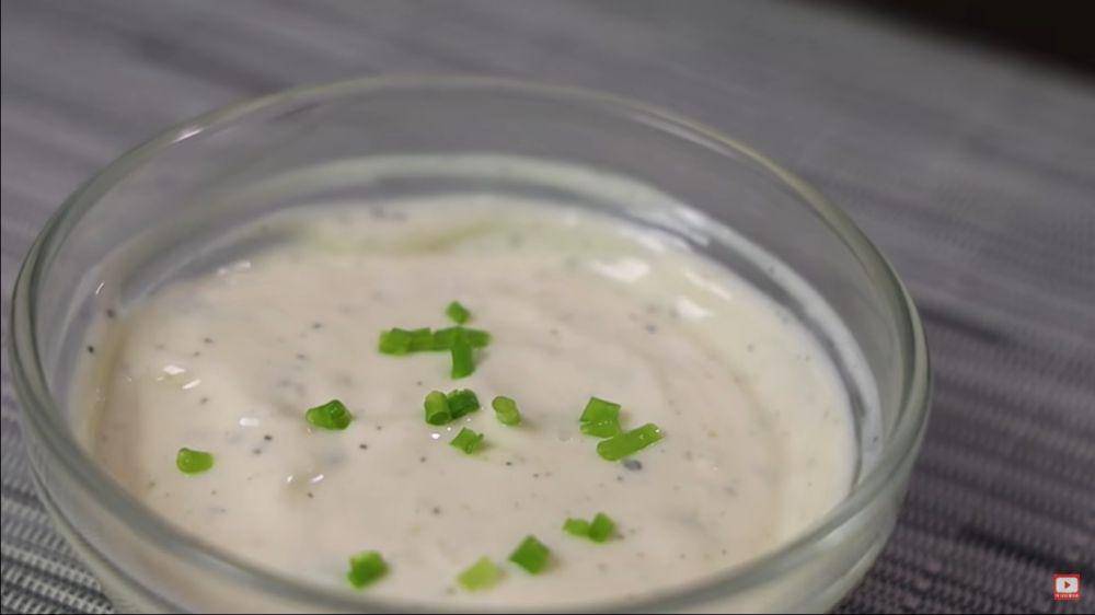saus garlic mayo (YouTube.com/Friend-Cheap Menu)