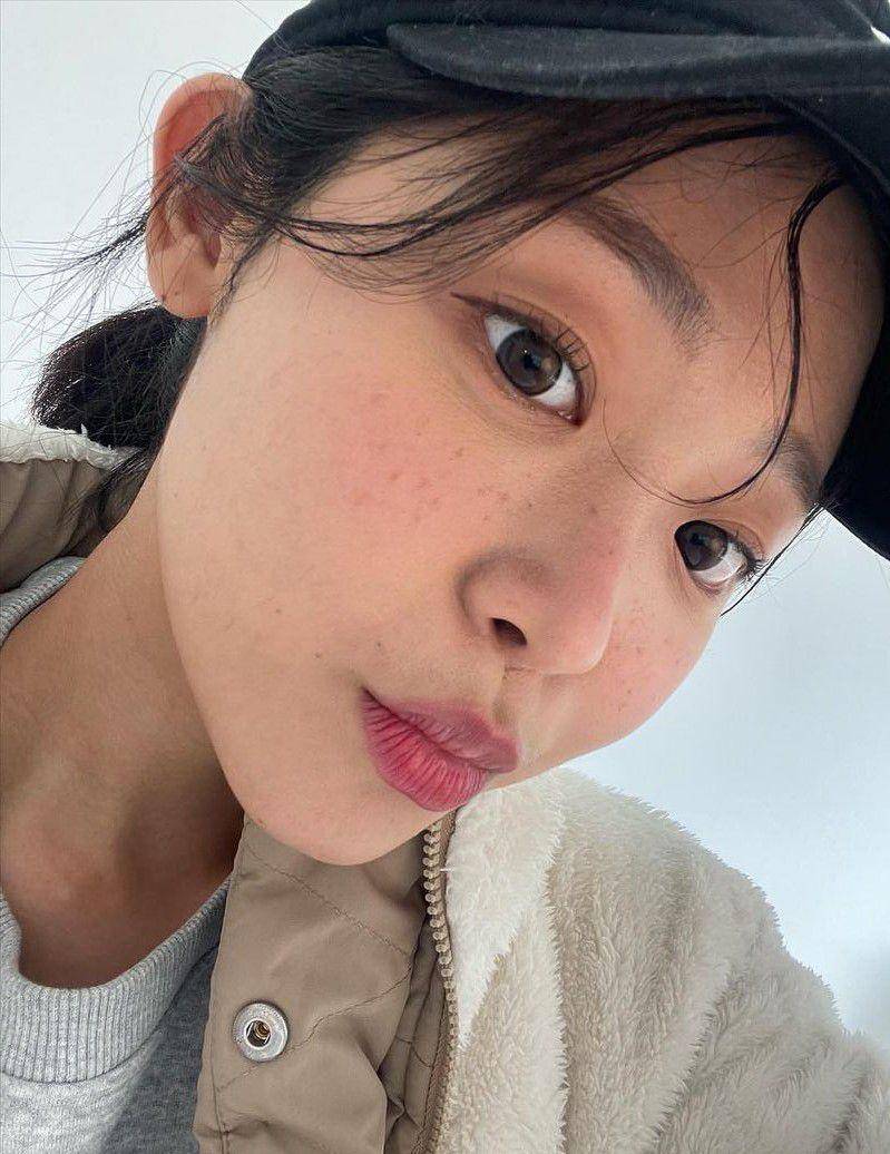 Choi Hye-seon (instagram.com/hazelchoiii)
