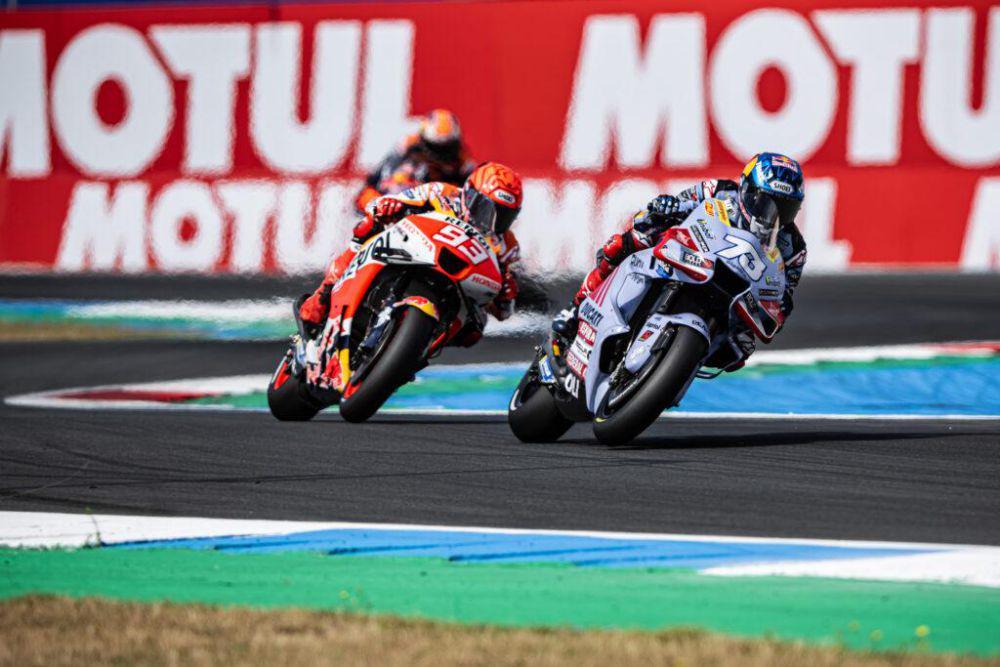 Alex Marquez berada di depan Marc Marquez saat sprint race GP Belanda 2023. (gresiniracing.com)