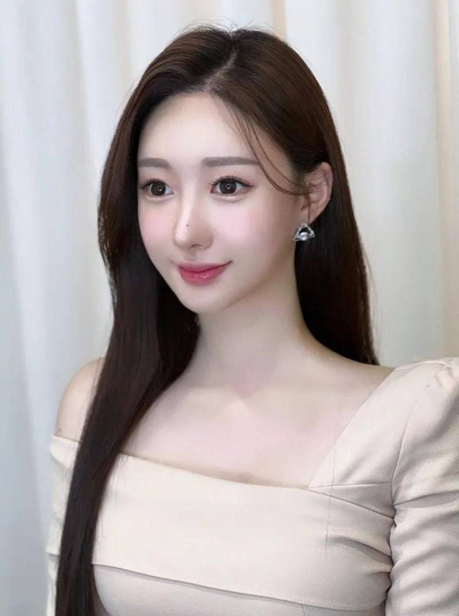 gaya makeup ala An Min Young (instagram.com/my_floria_)