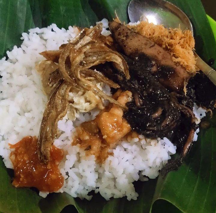 nasi kobel khas Sampang (instagram.com/@kulineranmadura)