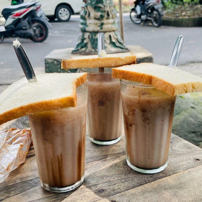 5 Tempat Berburu Minuman Tradisional di Solo, Ada Es Gempol!