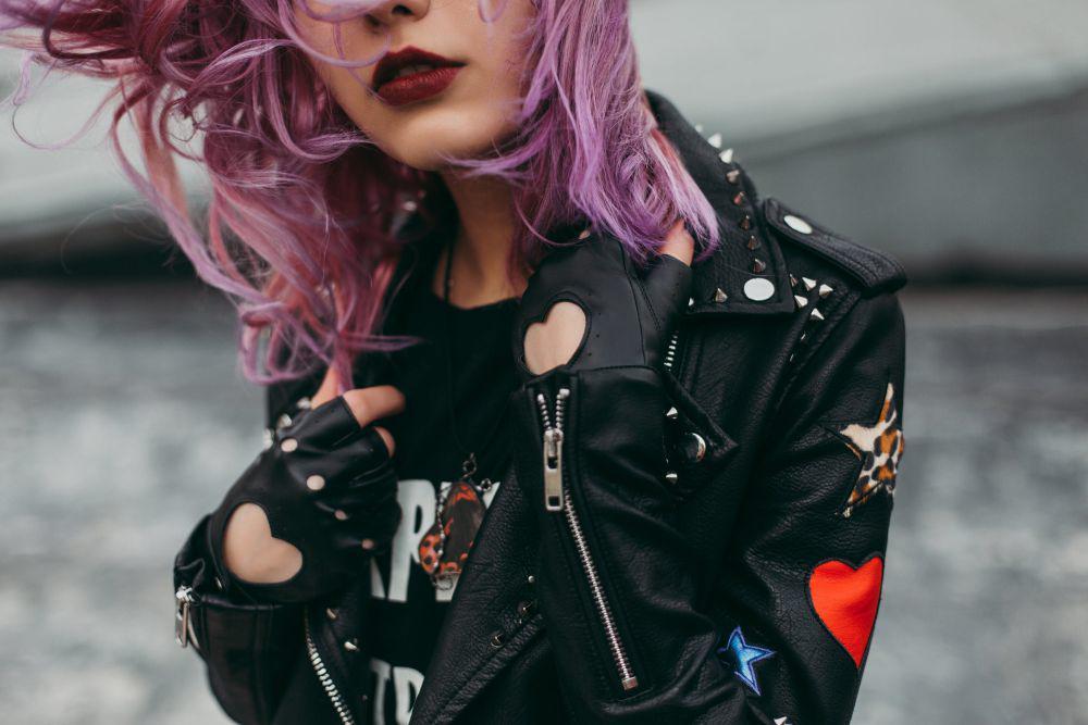 5 Tren Makeup Jadul 2024, dari Warna Cerah hingga Makeup Grunge