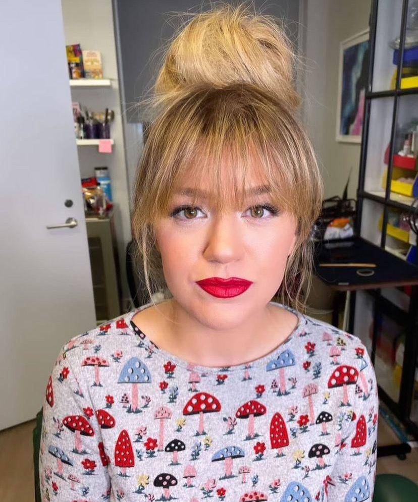 potret Kelly Clarkson berhasil turunkan berat badan (instagram.com/kellyclarkson)