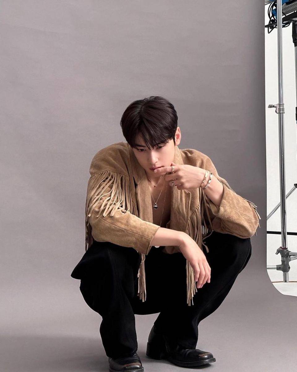 potret Cha Eun Woo (instagram.com/eunwo.o_c)