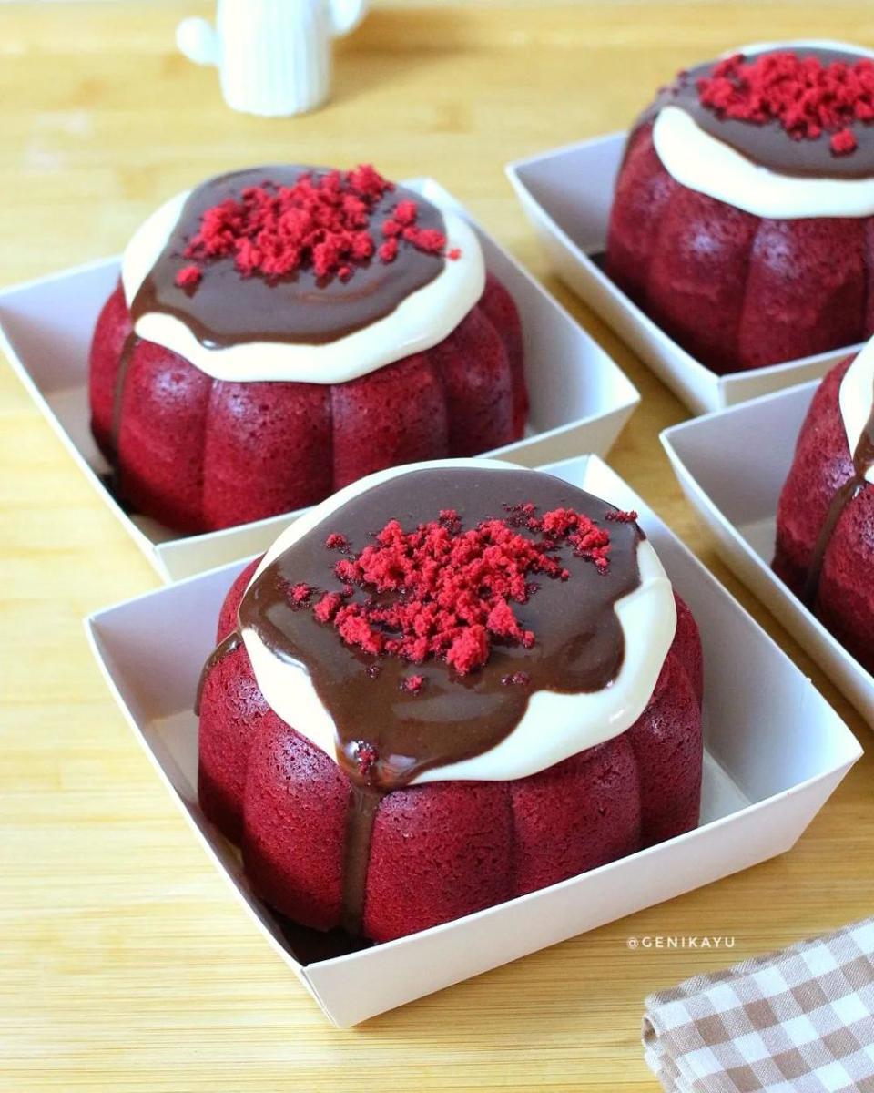 ilustrasi red velvet lava cake (instagram.com/genikayu)