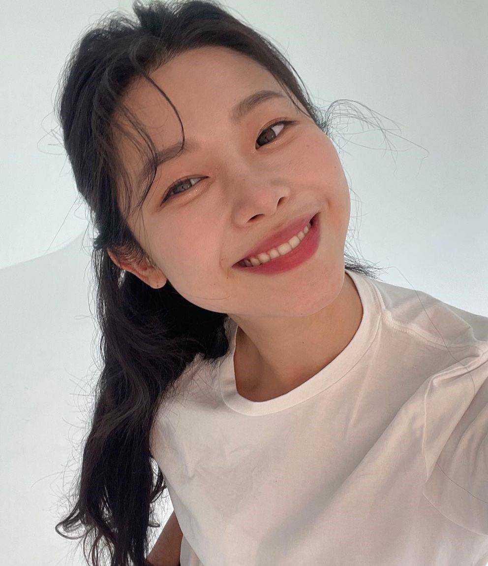 Choi Hye-seon (instagram.com/hazelchoiii)