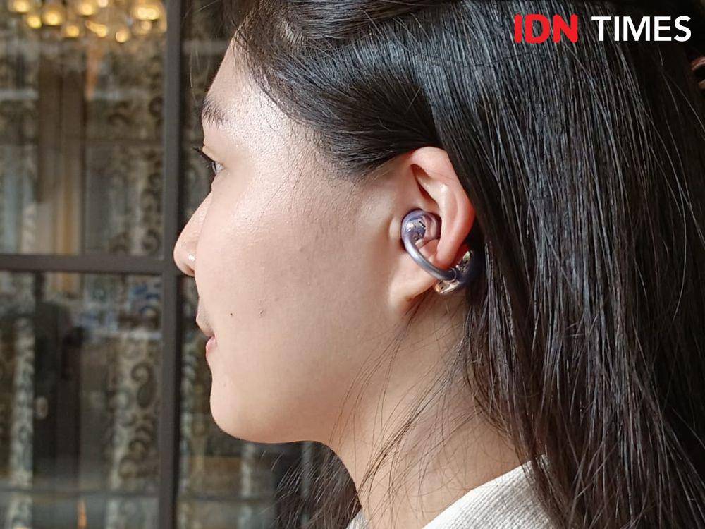 Huawei FreeClip (IDN Times/Fatkhur Rozi)