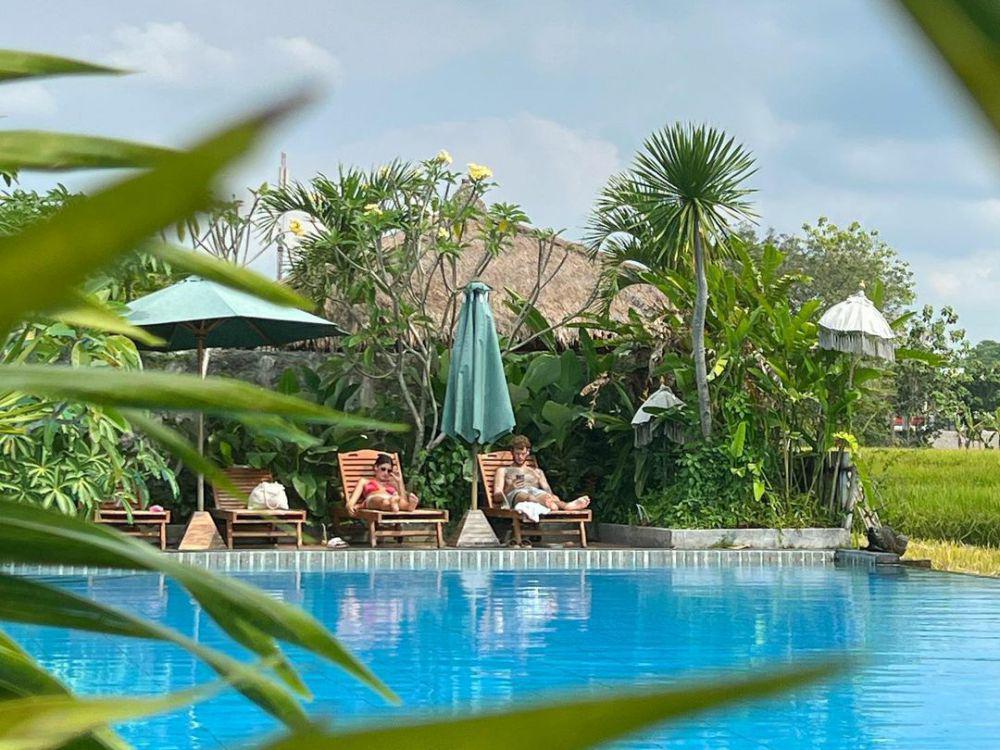 8 Info Candramaya Pool dan Resort Klaten, Sensasi Berenang Bak di Bali