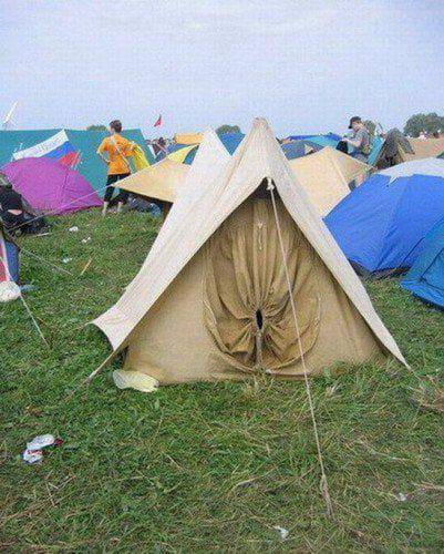 potret tenda dengan desain nyentrik (reddit.com/user/TrustyTapir)