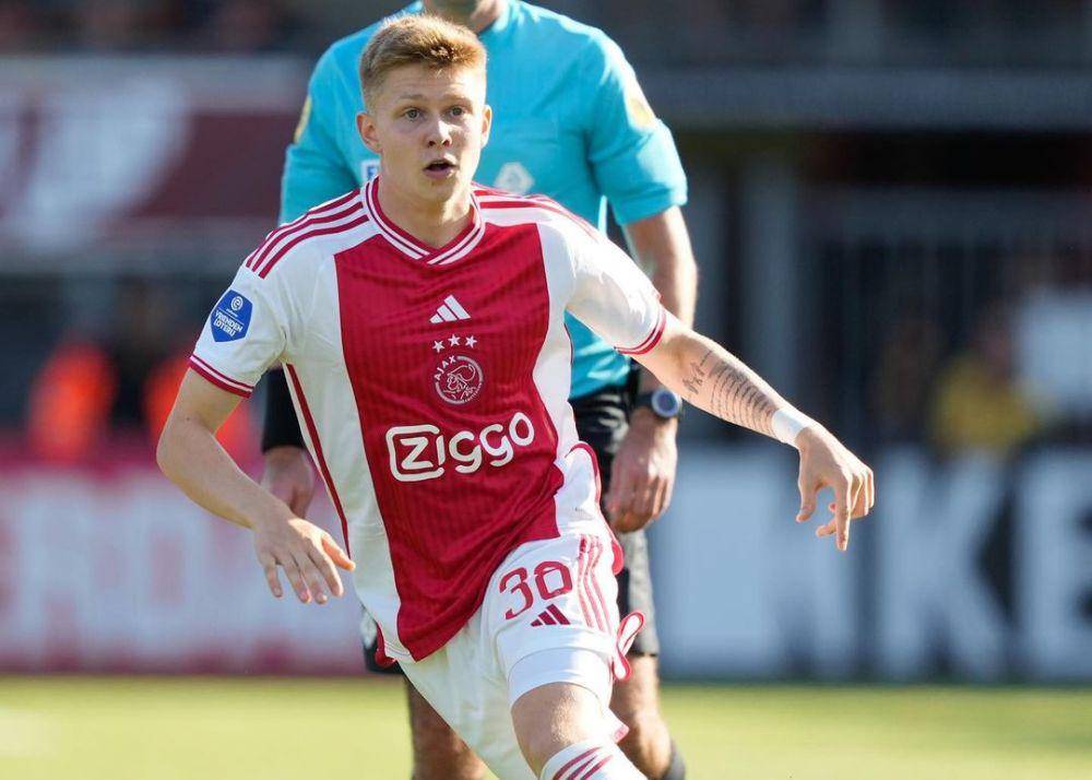 Kristian Hlynsson saat membela Ajax Amsterdam. (instagram.com/afcajax)