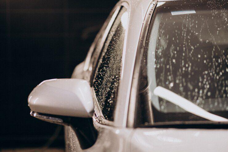 Tips Merawat Mobil Kesayangan di Musim Penghujan