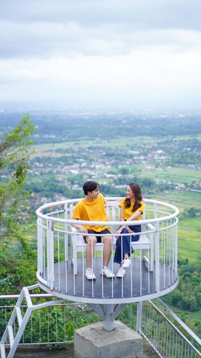 Menikmati Keindahan Jogja dari Ketinggian di De Mangol View