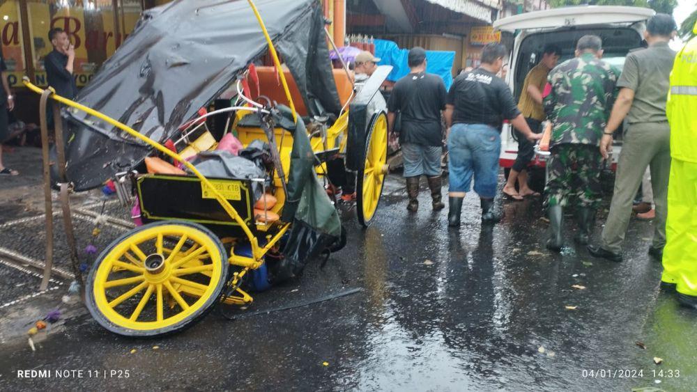 Catatan BPBD DIY Dampak Cuaca Ekstrem, Pohon Tumbang hingga Longsor