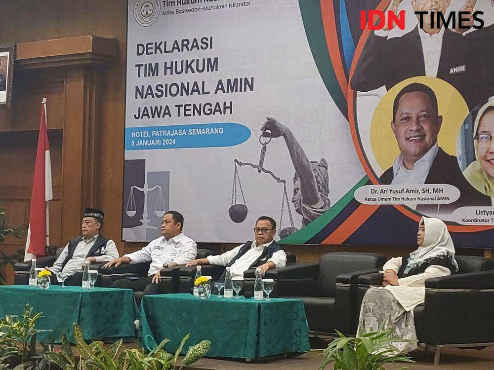Deklarasi tim hukum nasional (THN) AMIN di Jawa Tengah pada 4 Januari 2024. (IDN Times/Santi Dewi)