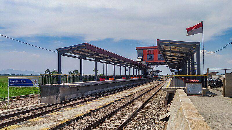 Bangunan baru Stasiun Haurpugur (commons.wikimedia.org/NFarras)