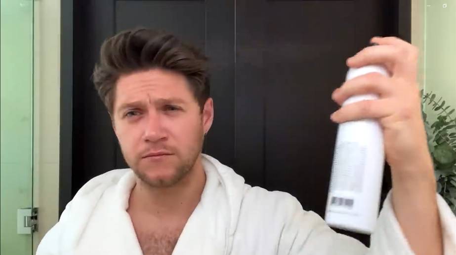 Niall Horan skincare dan haircare routine (Tangkapan Layar YouTube)