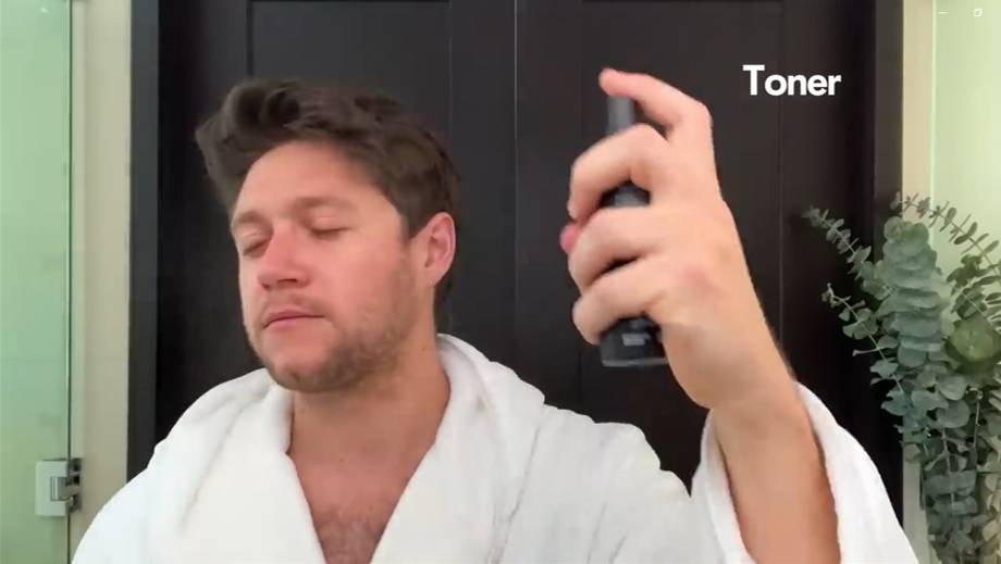 Niall Horan skincare dan haircare routine (Tangkapan Layar YouTube)