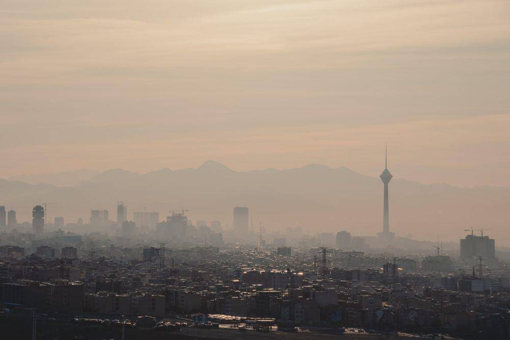 ilustrasi kabut asap (unsplash.com/Amir Hosseini)