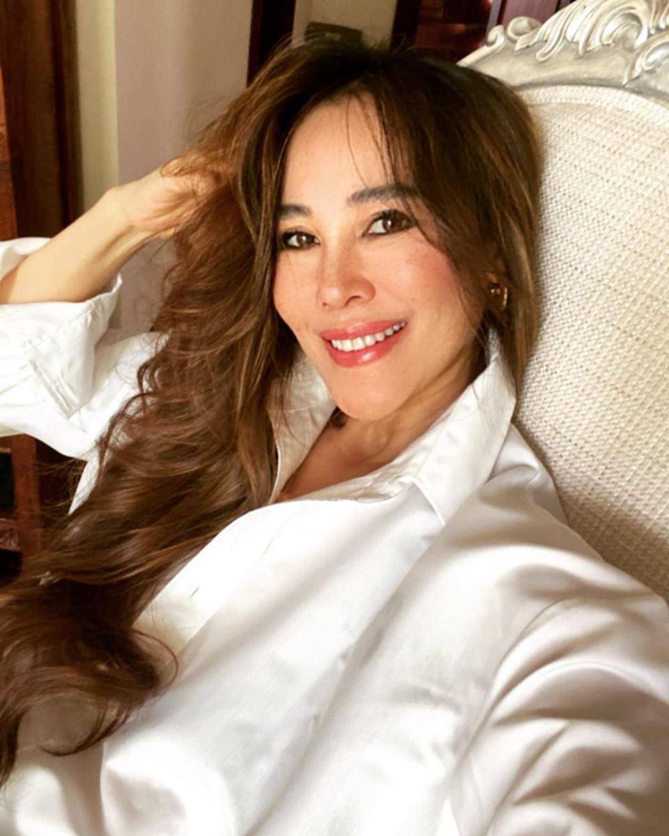 ide gaya makeup Ina Thomas (instagram.com/inathomas)