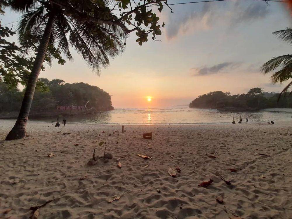 Ilustrasi Pantai. (Instagram/@pantaingliyepmalang)