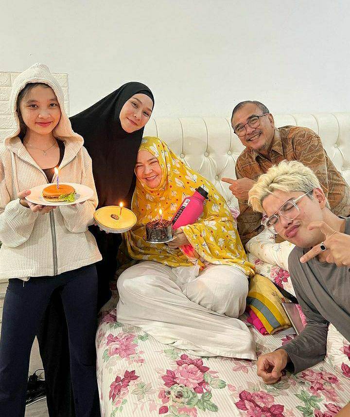 momen Zaskia Adya Mecca beri suprise ultah untuk mama (instagram.com/zaskiadyamecca)