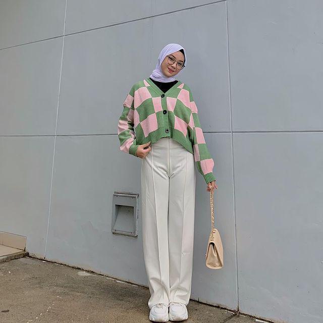 Ayu Kartika (instagram.com/ayu.kartikaa)
