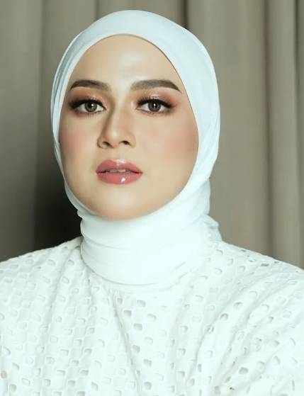 Nina Zatulini (instagram.com/ninazatulini22)