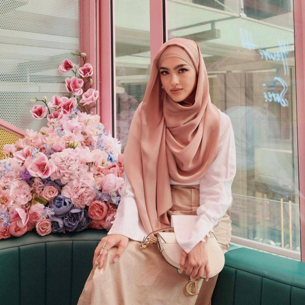 tutorial hijab Malaysia (instagram.com/elfiraloy)