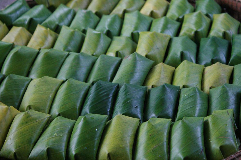 ilustrasi makanan dibungkus pisang (pixabay.com/sarunya)